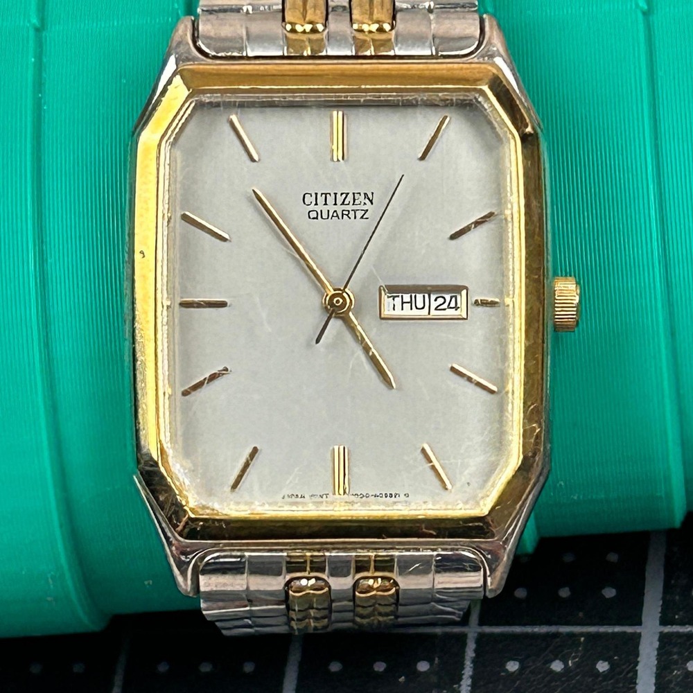 Citizen Quartz Two Tone Square Watch 1000-S63871 Day Date White Dial